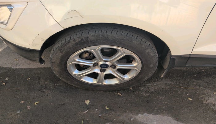 2019 Ford Ecosport TITANIUM + 1.5L PETROL AT, Petrol, Automatic, 1,14,537 km, tyre