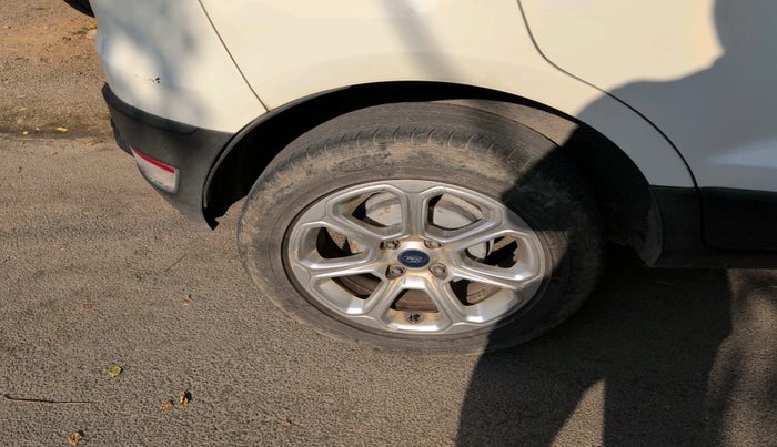 2019 Ford Ecosport TITANIUM + 1.5L PETROL AT, Petrol, Automatic, 1,14,537 km, tyre