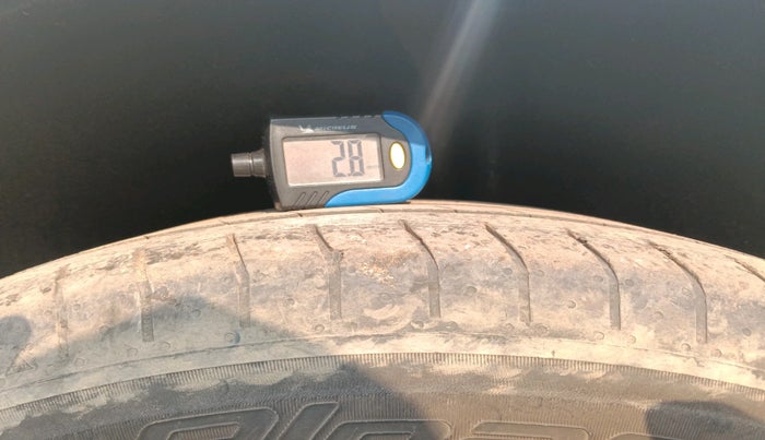 2017 Ford Ecosport TITANIUM 1.5L DIESEL, Diesel, Manual, 1,13,638 km, tyre