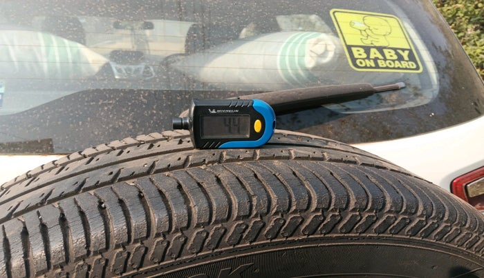 2017 Ford Ecosport TITANIUM 1.5L DIESEL, Diesel, Manual, 1,13,638 km, tyre