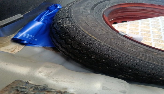 2022 Nissan MAGNITE XV TURBO CVT, Petrol, Automatic, 42,451 km, tyre