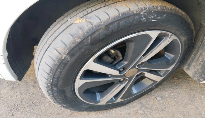 2022 Tata ALTROZ XZ PLUS DIESEL, Diesel, Manual, 1,00,508 km, tyre