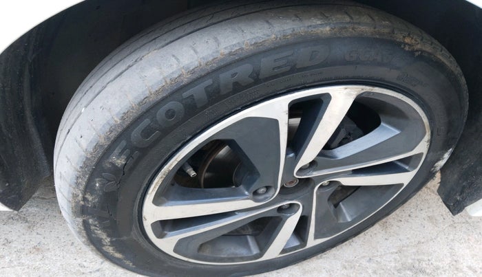 2022 Tata ALTROZ XZ PLUS DIESEL, Diesel, Manual, 1,00,508 km, tyre