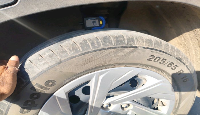 2023 Hyundai Creta EX 1.5 PETROL, Petrol, Manual, 50,314 km, tyre