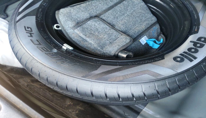 2023 Hyundai Creta EX 1.5 PETROL, Petrol, Manual, 50,314 km, tyre