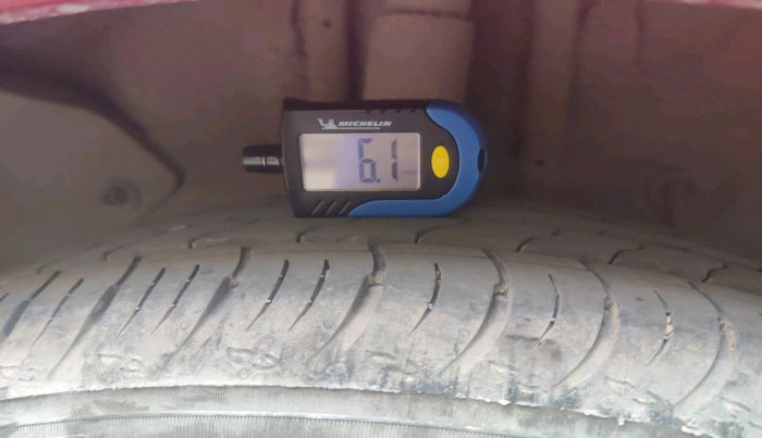 2014 Hyundai i20 SPORTZ 1.2, Petrol, Manual, 76,989 km, tyre