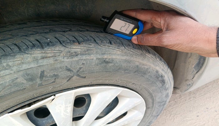 2016 Maruti Swift Dzire VDI, Diesel, Manual, 1,68,775 km, tyre