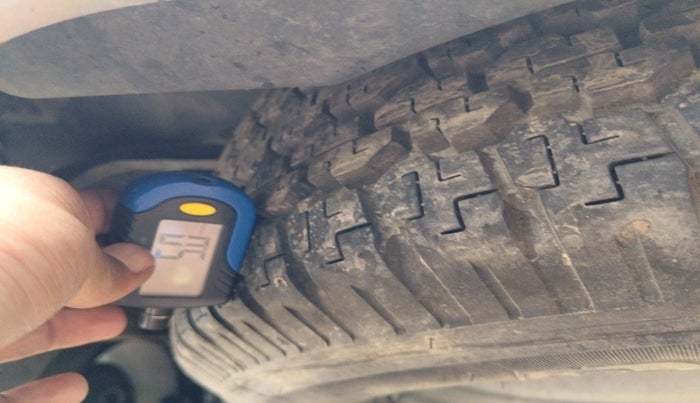 2019 Tata Hexa XTA 4X2 7 STR, Diesel, Automatic, 93,545 km, tyre