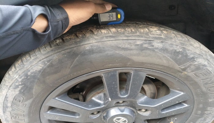 2019 Tata Hexa XTA 4X2 7 STR, Diesel, Automatic, 93,545 km, tyre