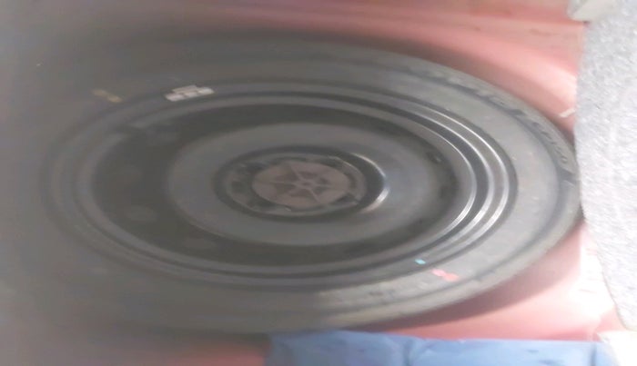 2018 Maruti IGNIS ZETA 1.2, Petrol, Manual, 26,896 km, tyre