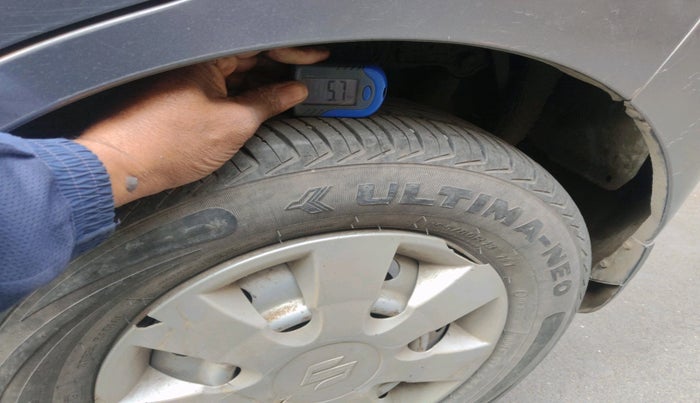 2013 Maruti Wagon R 1.0 LXI CNG, Petrol, Manual, 68,334 km, tyre