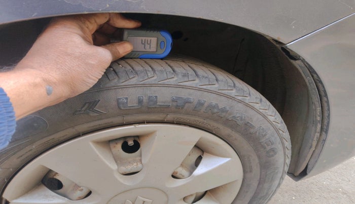 2013 Maruti Wagon R 1.0 LXI CNG, Petrol, Manual, 68,334 km, tyre