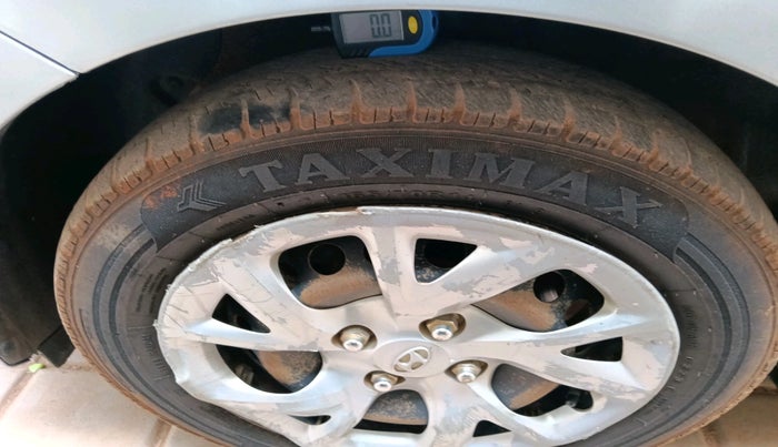 2019 Hyundai Grand i10 SPORTZ 1.2 KAPPA VTVT, Petrol, Manual, 83,569 km, tyre