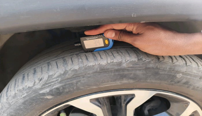 2020 Jeep Compass LIMITED PLUS PETROL AT, Petrol, Automatic, 31,672 km, tyre