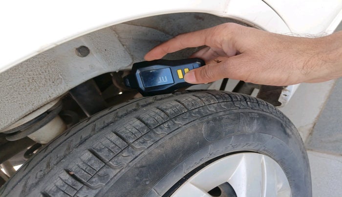 2016 Maruti Alto 800 VXI, Petrol, Manual, 29,953 km, tyre