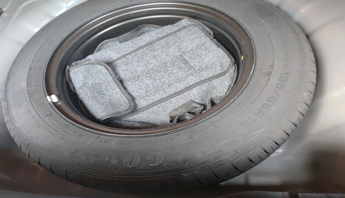 2022 KIA SONET HTX 1.0 DCT, Petrol, Automatic, 19,199 km, tyre