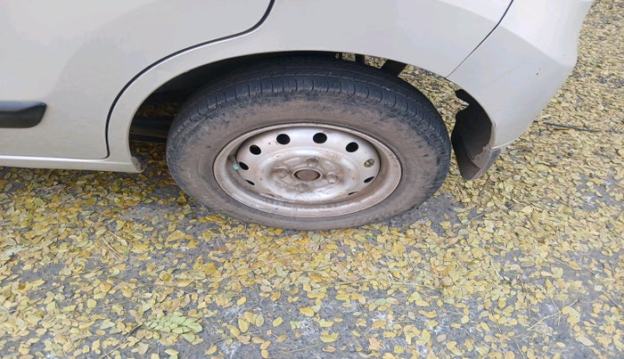 2011 Maruti Wagon R 1.0 LXI, Petrol, Manual, 55,241 km, tyre