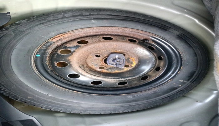 2018 Maruti Swift VXI, Petrol, Manual, 26,457 km, tyre