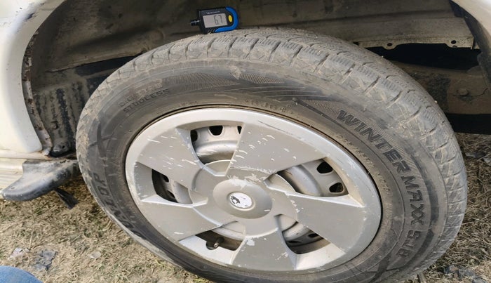 2014 Mahindra Scorpio S4, Diesel, Manual, 2,03,892 km, tyre