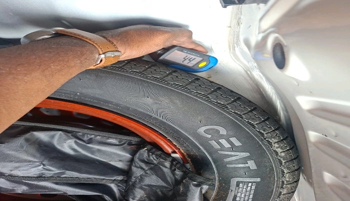 2025 Renault Kiger RXZ MT, Petrol, Manual, 14,478 km, tyre