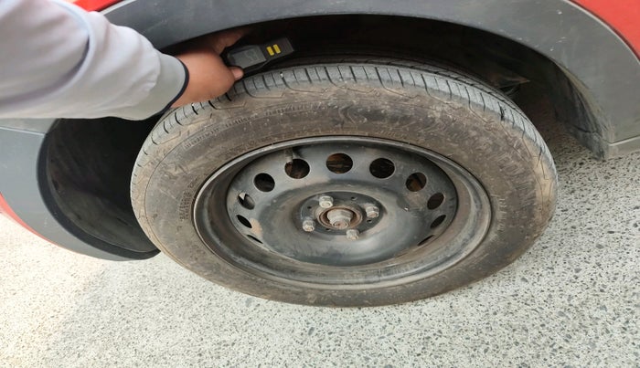 2018 Tata NEXON XM PETROL, Petrol, Manual, 44,018 km, tyre