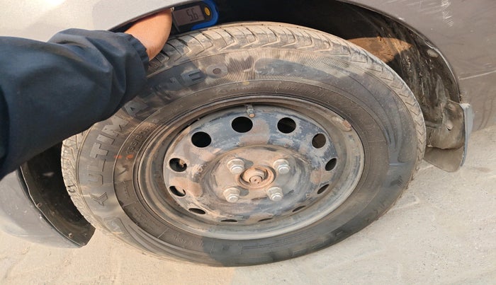 2011 Hyundai i10 MAGNA 1.2, Petrol, Manual, 62,556 km, tyre