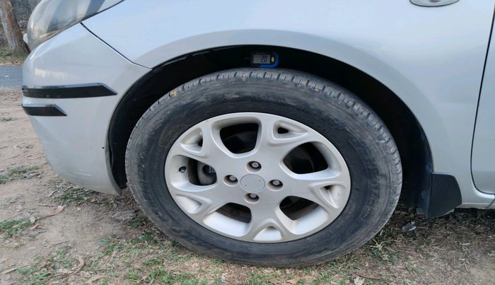 2012 Renault Scala RXZ DIESEL, Diesel, Manual, 1,60,367 km, tyre