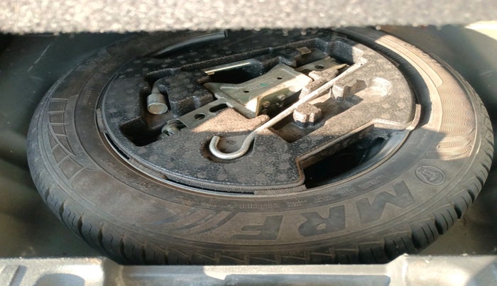 2017 Maruti Vitara Brezza LDI, Diesel, Manual, 74,021 km, tyre