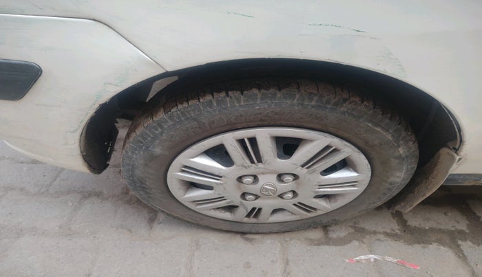 2011 Hyundai Santro Xing GLS, Petrol, Manual, 1,17,518 km, tyre