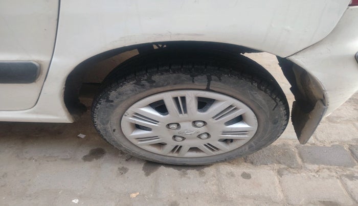 2011 Hyundai Santro Xing GLS, Petrol, Manual, 1,17,518 km, tyre