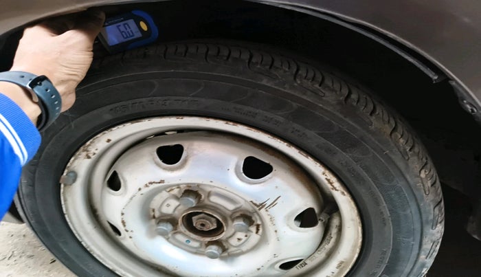 2011 Maruti Zen Estilo LXI, Petrol, Manual, 44,386 km, tyre