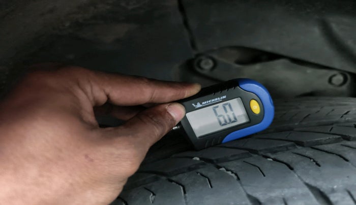 2022 Tata Safari XZA, Diesel, Automatic, 49,351 km, tyre