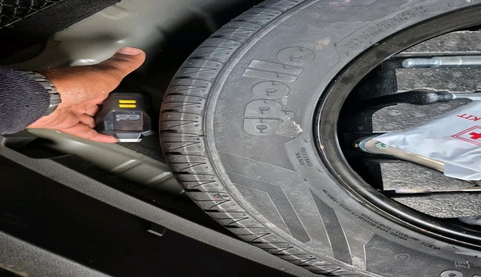 2022 MG ASTOR SUPER 1.5 MT, Petrol, Manual, 16,273 km, tyre