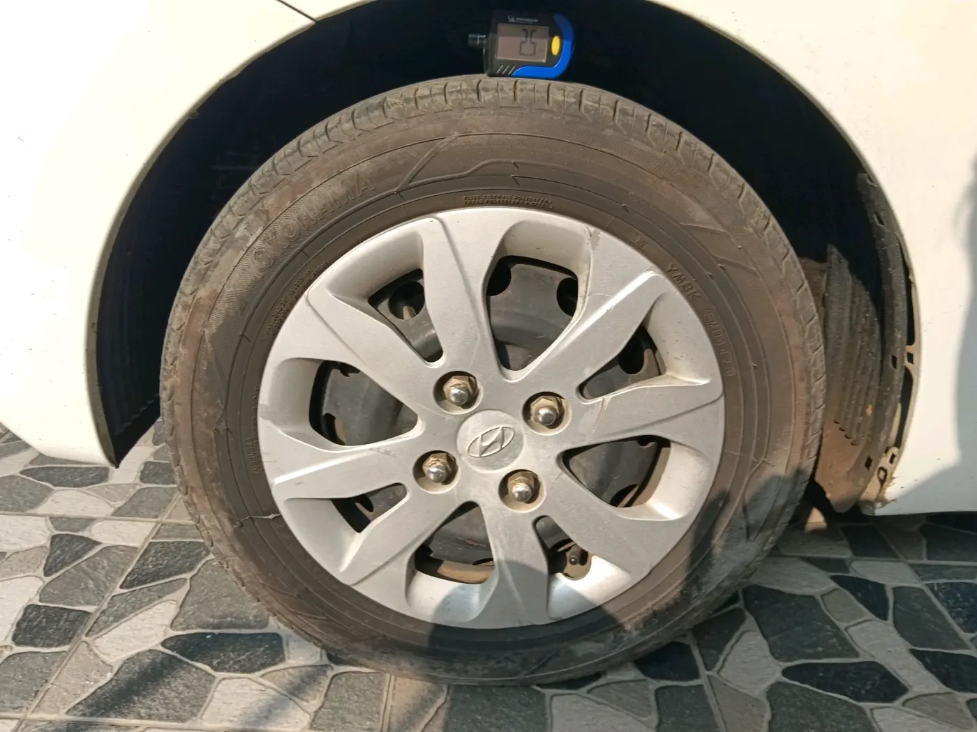 2018 Hyundai Eon MAGNA +, Petrol, Manual, 43,908 km, tyre