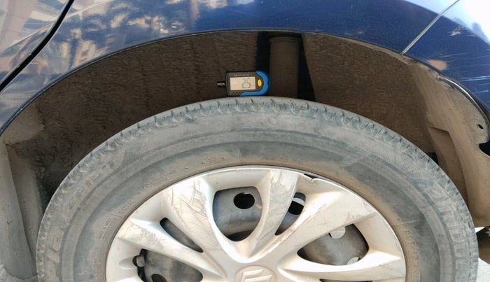 2021 Maruti Swift VXI, Petrol, Manual, 60,964 km, tyre