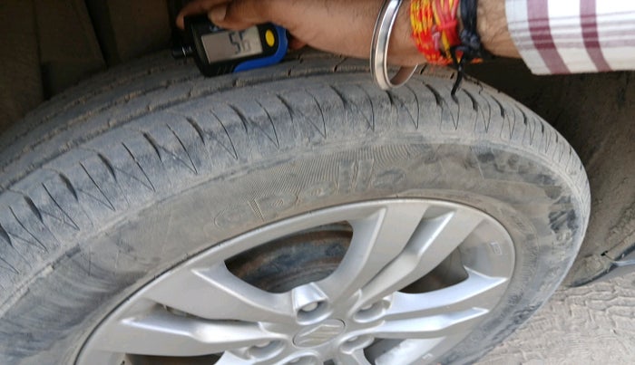 2017 Maruti Vitara Brezza ZDI, Diesel, Manual, 82,062 km, tyre