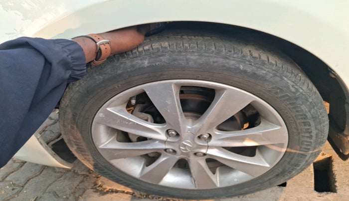 2012 Hyundai Verna FLUIDIC 1.6 VTVT SX, Petrol, Manual, 75,046 km, tyre