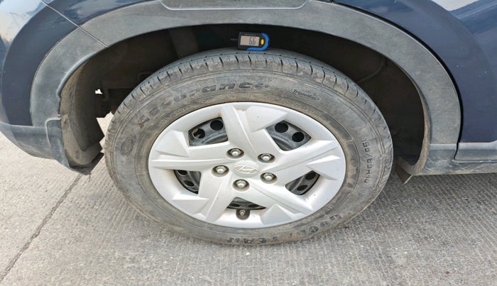 2022 Hyundai VENUE SX 1.2 PETROL, Petrol, Manual, 8,50,000 km, tyre