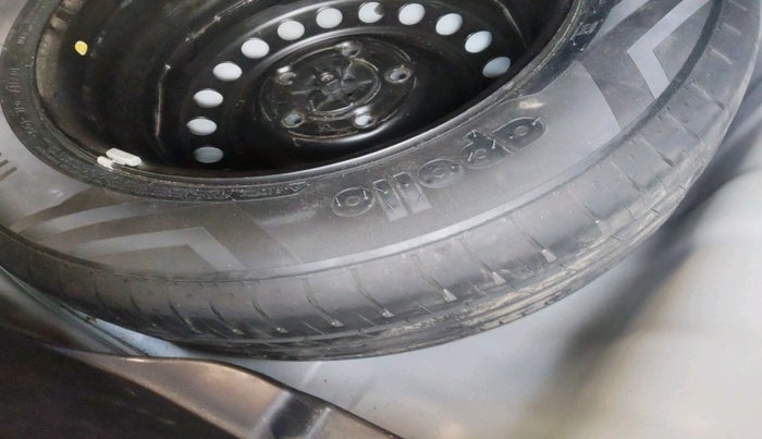 2022 Hyundai VENUE SX 1.5 CRDI, Diesel, Manual, 47,283 km, tyre