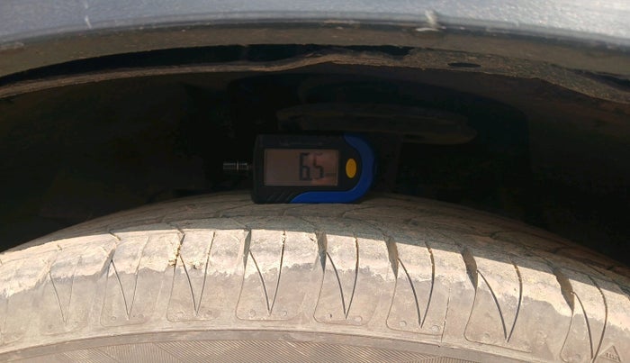 2018 Tata NEXON XZ PLUS DIESEL, Diesel, Manual, 1,19,588 km, tyre