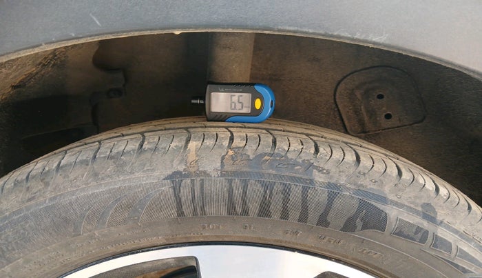 2018 Tata NEXON XZ PLUS DIESEL, Diesel, Manual, 1,19,588 km, tyre