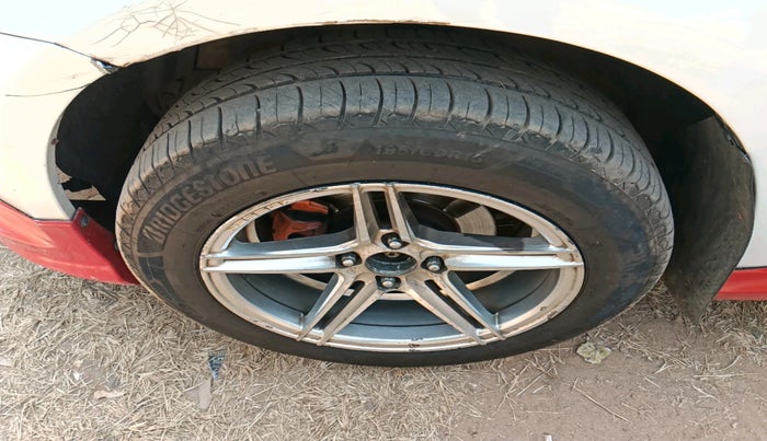 2015 Maruti Swift VDI, Diesel, Manual, 1,39,694 km, tyre