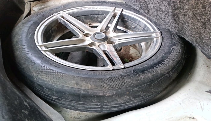 2015 Maruti Swift VDI, Diesel, Manual, 1,39,694 km, tyre