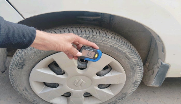 2015 Maruti Alto K10 VXI, Petrol, Manual, 26,102 km, tyre