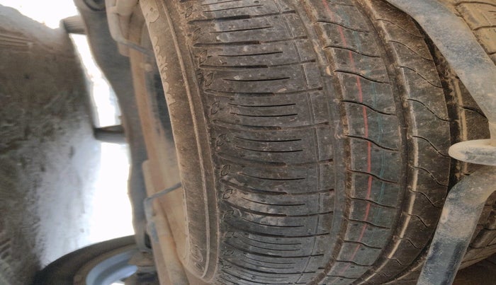 2025 Maruti XL6 ZETA CNG, Petrol, Manual, 25,585 km, tyre