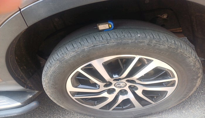 2023 MG GLOSTER SAVVY 7 STR 2.0 TWIN TURBO 4WD, Diesel, Automatic, 26,686 km, tyre