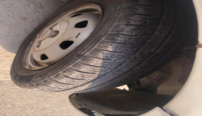 2011 Hyundai Santro Xing GL, Petrol, Manual, 62,169 km, tyre