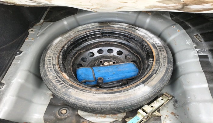 2016 Hyundai Verna 1.6 CRDI SX, Diesel, Manual, 1,39,342 km, tyre