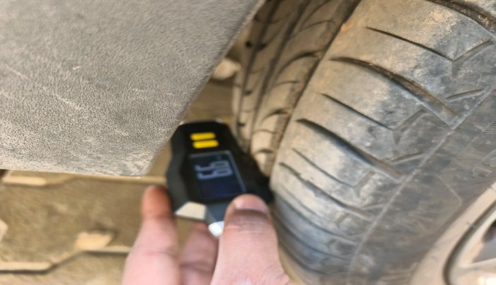 2019 Ford FREESTYLE TITANIUM 1.2 PETROL, Petrol, Manual, 1,13,486 km, tyre