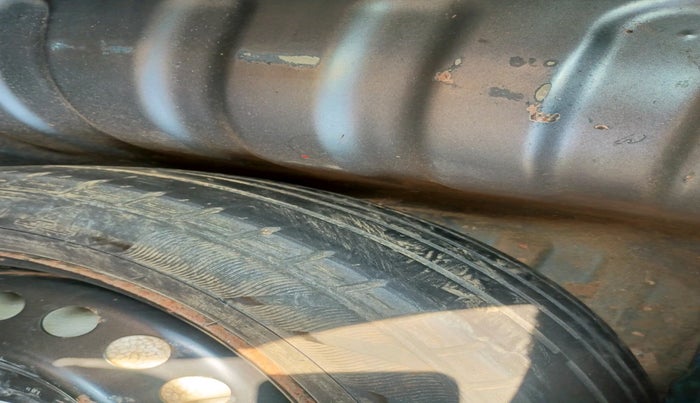 2013 Renault Pulse RXL DIESEL, Diesel, Manual, 1,04,341 km, tyre